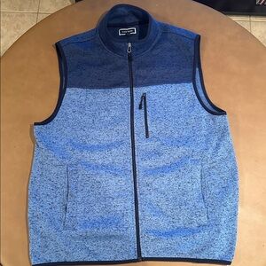 Club Room Two-Tone Blue Fleece Vest